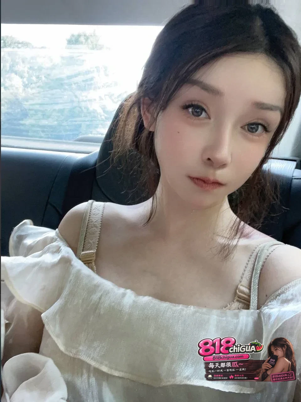 S级泄密！上海高颜值顶级尤物刘可馨不雅合集惨遭渣男曝光！蜂腰巨乳三点粉嫩，黑丝足交+口交舔鸡，骚浪属性直接拉满！