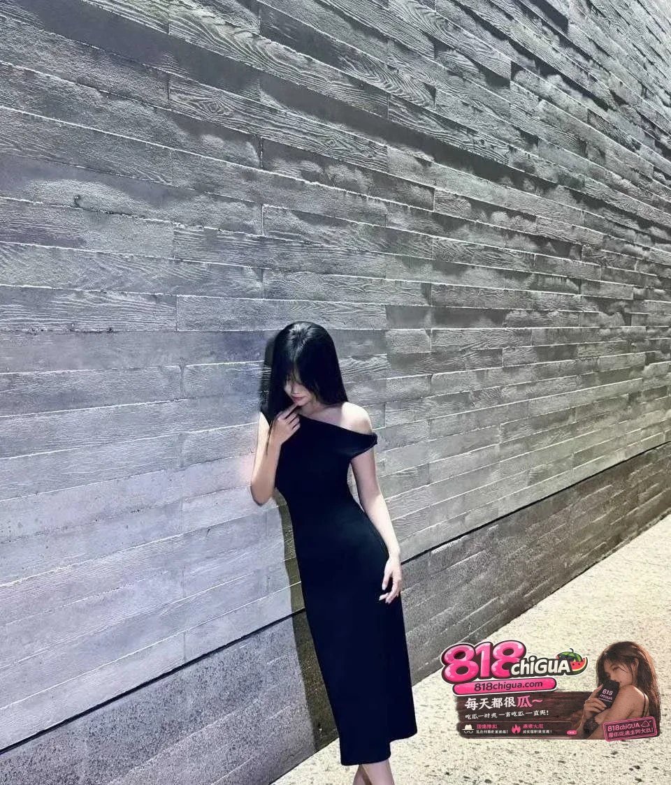 河北秦皇岛海港区抖音女大boring与男友做爱视频流出反差到极致骚叫爸爸操我私密福利流出口交深喉和后入内射完整曝光!