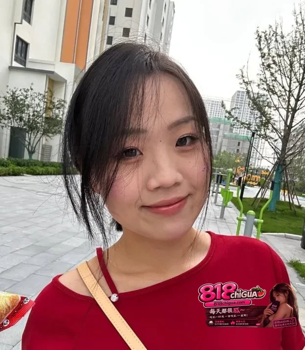 杭州十四中美术老师崔景如性隐成性!床上热衷口爆吃精 玩穴 被炮友无套插出白浆