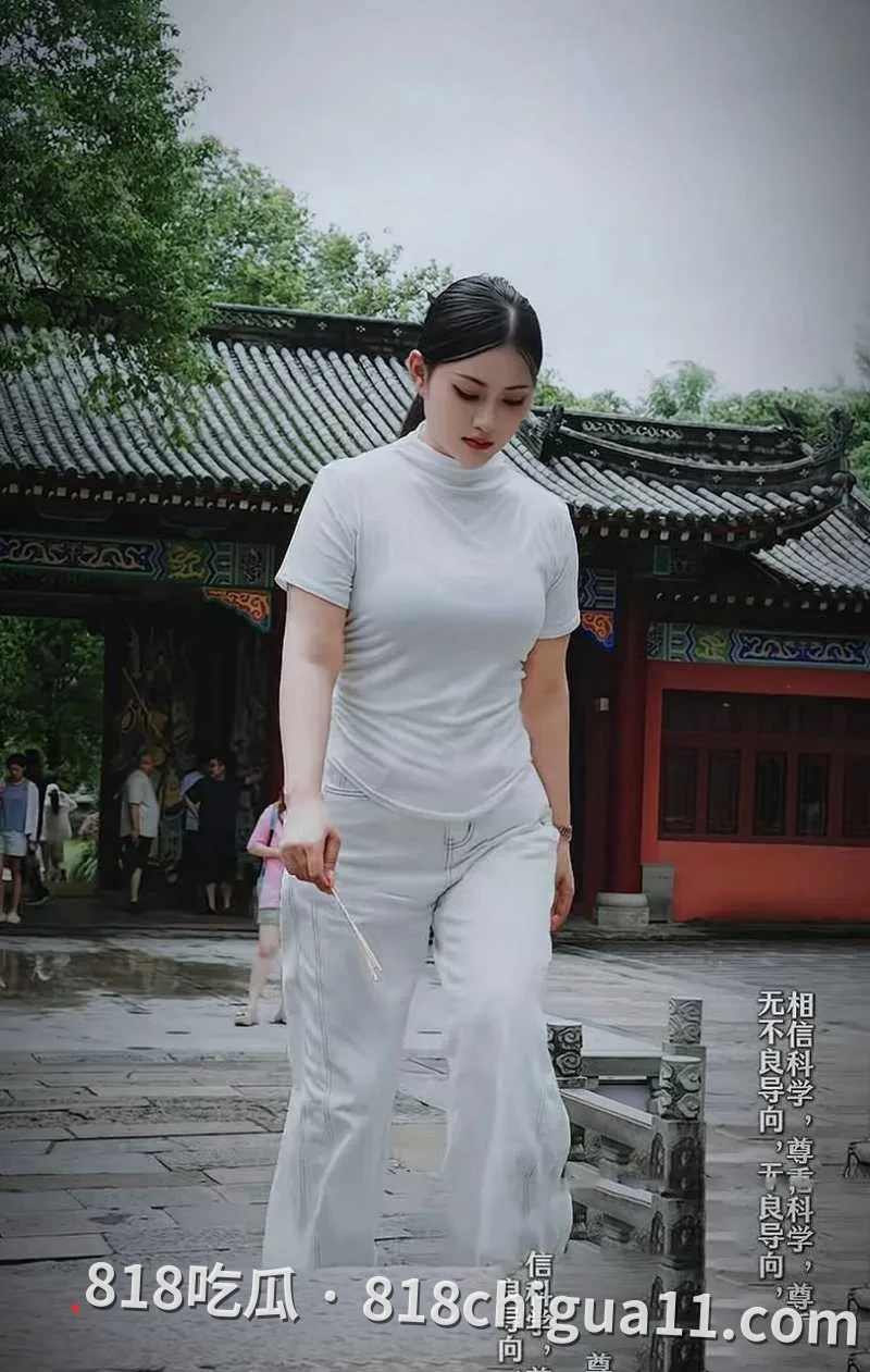 抖音百万网红唐三妹婚后出轨被曝光!原配离世后经常与情人地下恋情,还去KTV寻找男模满足自己,性爱视频惨遭扒出