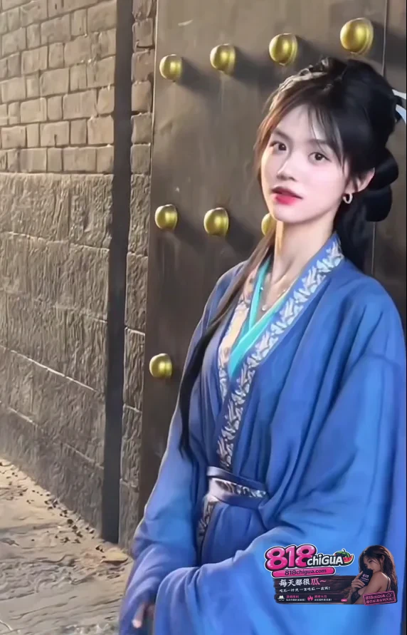 极品美女张雪婷纯天然爆乳肥臀在酒店被男友疯狂打桩揉奶浪叫骚话连连画面反差到极致