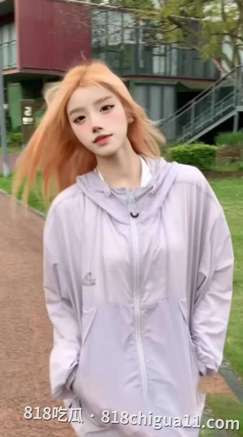 成都莉莉岛旅游区厕所惊现神秘摄像头!记录众多网红游客的私密瞬间,高清画面展示粉嫩鲍鱼在马桶上的各种姿态,蜜汁与尿液交织的刺激场面。