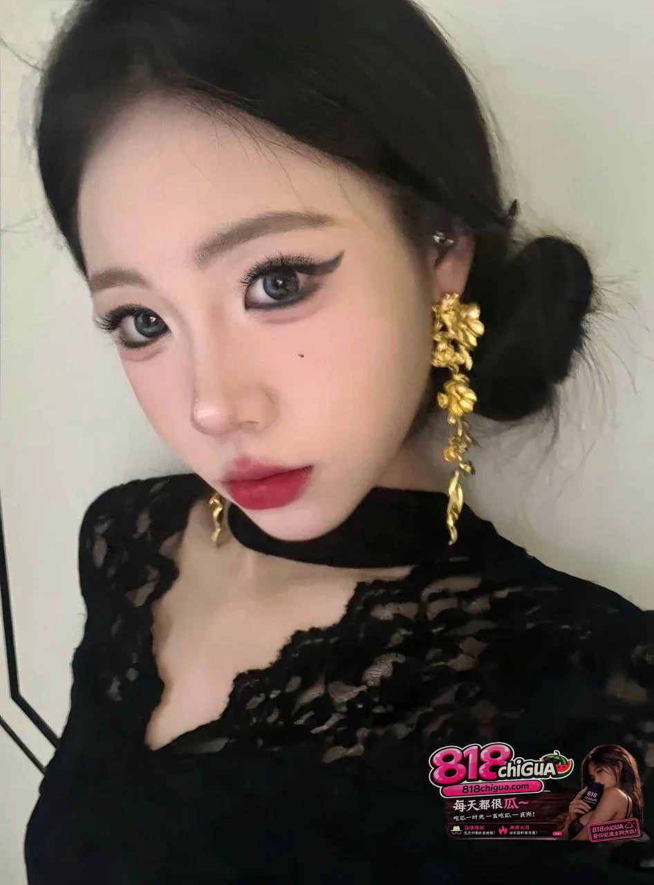 抖音小网红emlly传闻是某金主调教的性奴泄欲器玩够后视频被曝光!