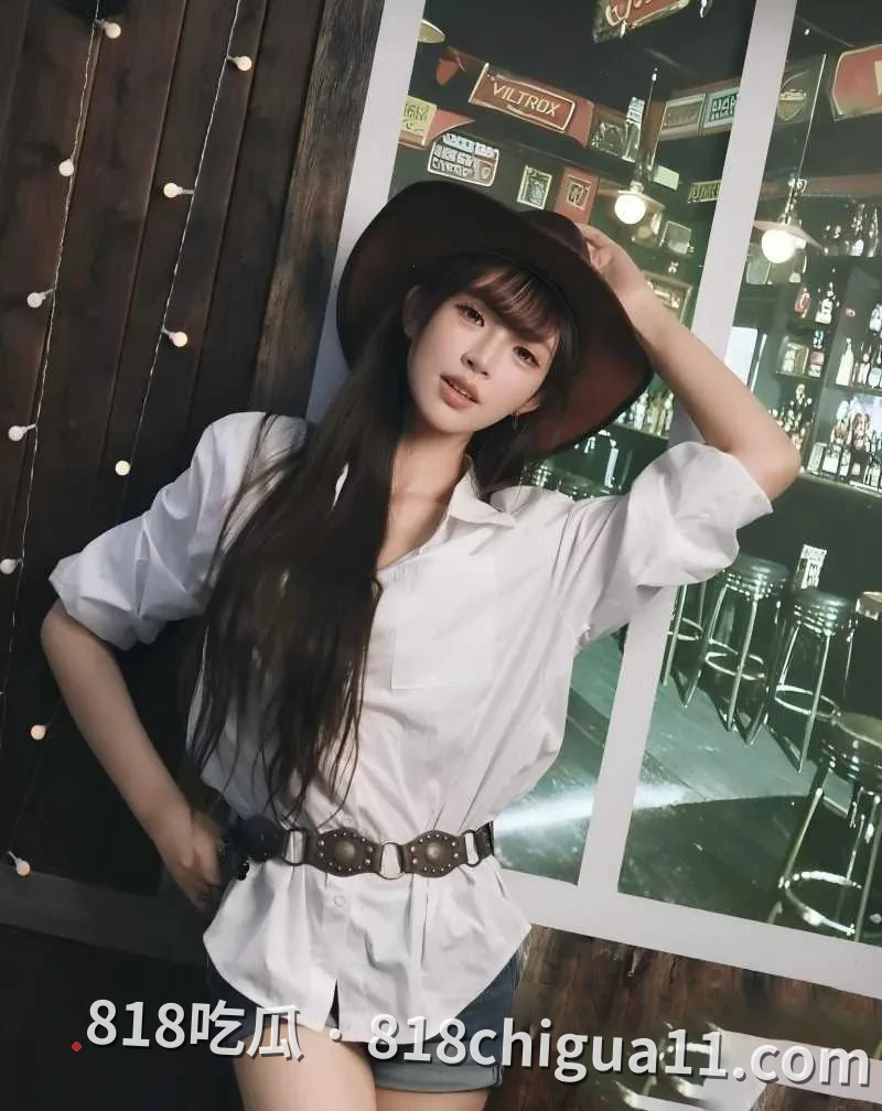 抖音cosplay网红夏鸣前出轨五十多人的惊天丑闻曝光!现男友叮当猫得知真相后怒爆细节,避孕套堆积如山,情侣温馨的小窝竟成了群P的炮房。