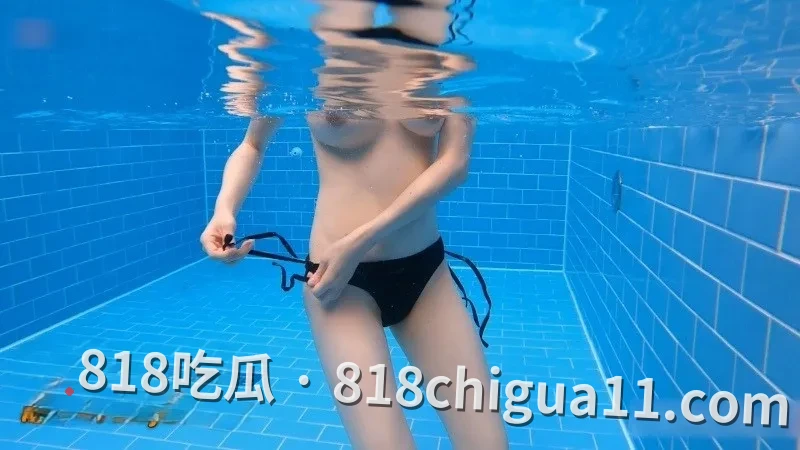 韩式诱惑私拍!高颜值模特KoreanRealgraphic写真合集,身材与脸蛋双杀直接看硬