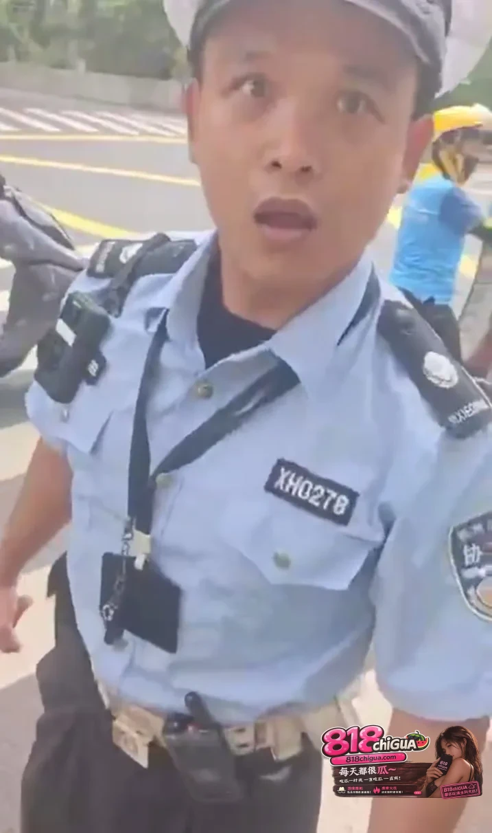 辅警暴力制服欺负外卖小哥?执法权不是宣泄私愤的工具,制服暴力才能捍卫正义