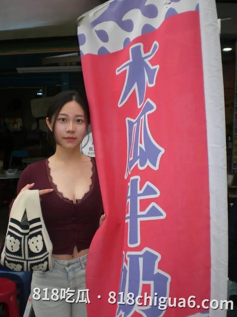 性瘾学姐Bella和前男友性爱私密视频泄密流出 露脸口交做爱 全是写满淫荡词语化身骚母狗