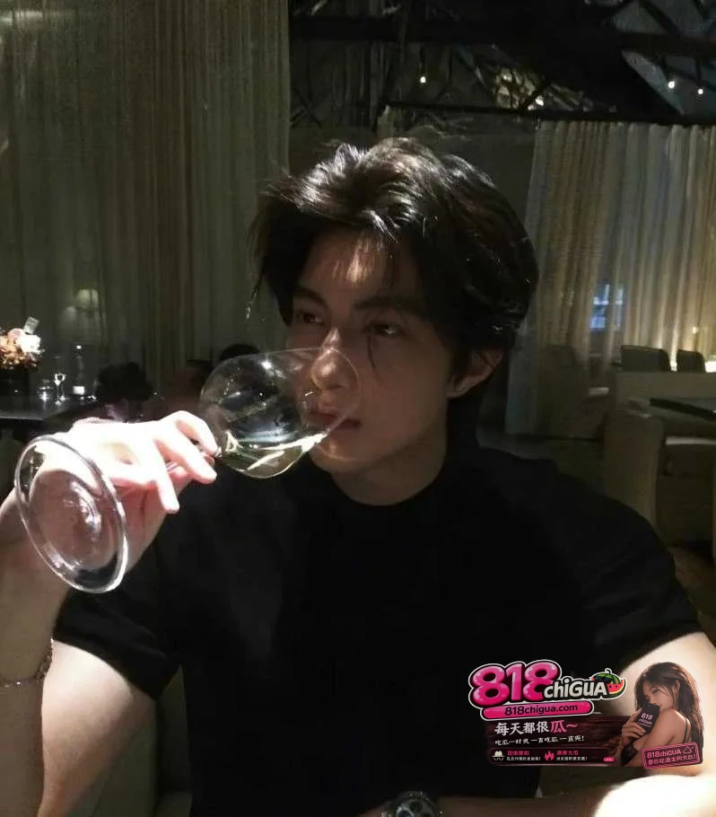 钱是男人胆 有钱就变坏 短剧演员杜奕柯被前女友曝光出轨多人家暴