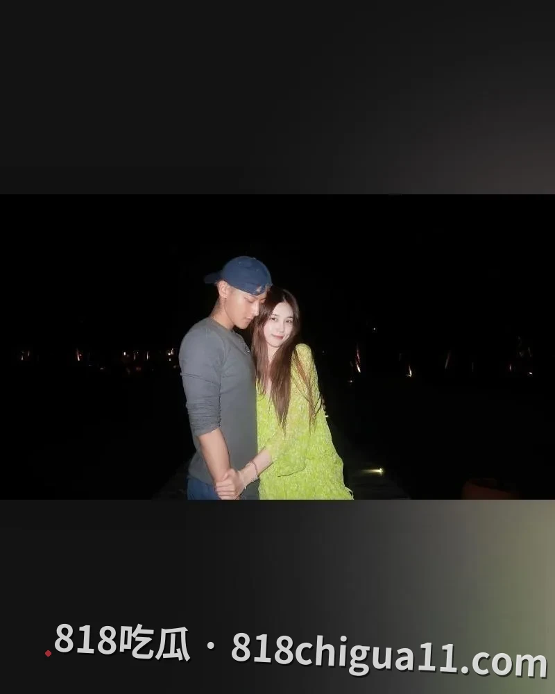 顶流明星黄子韬与徐艺洋官宣当父母事件!孕期内管不住大屌找外围女嫖娼泄火,激情爽操骚逼翘臀母狗,
