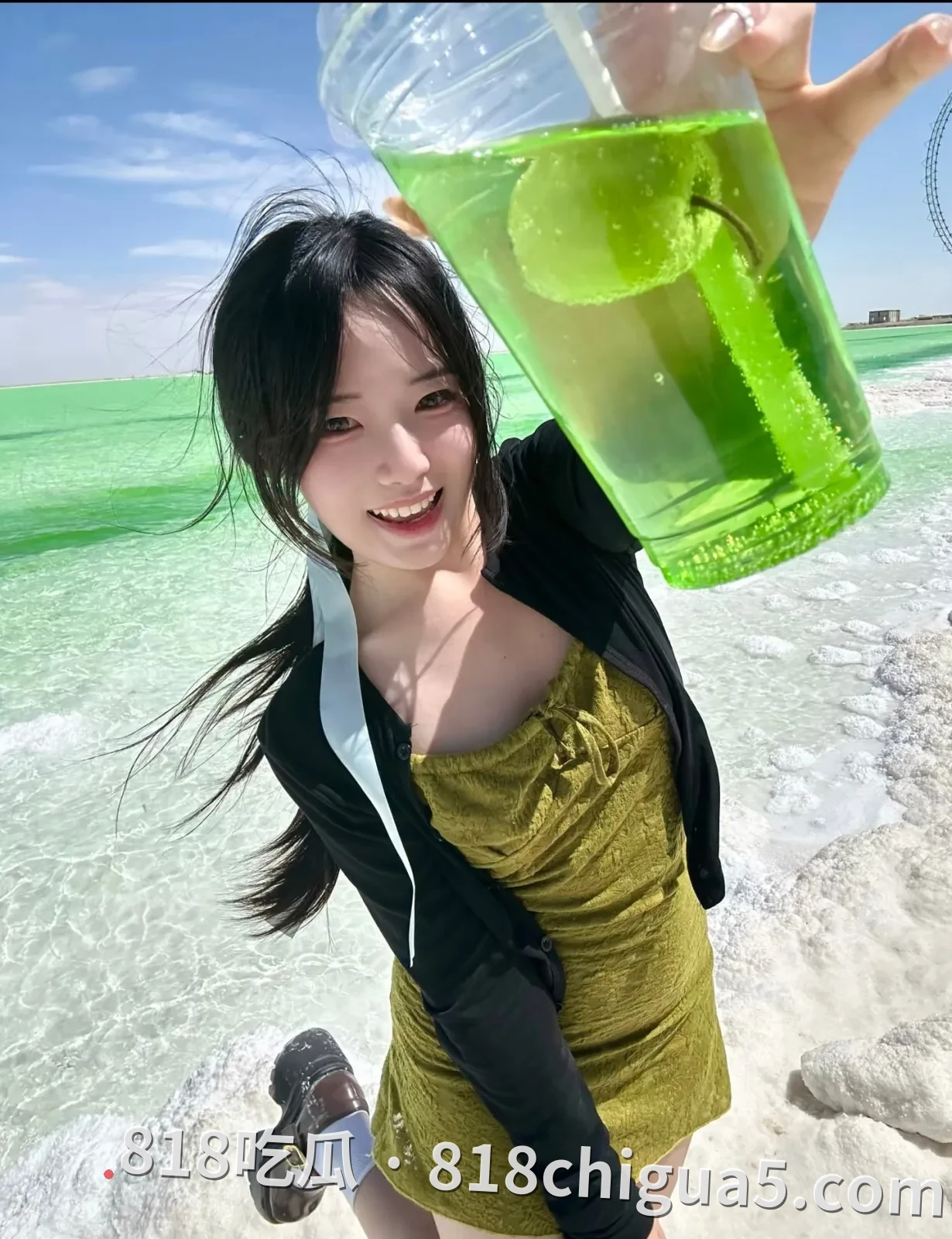 深圳舞蹈学院 许柳思 高颜值女大学生 被金主无套打桩 长腿细腰反差爆表 多次约炮开房视频合集