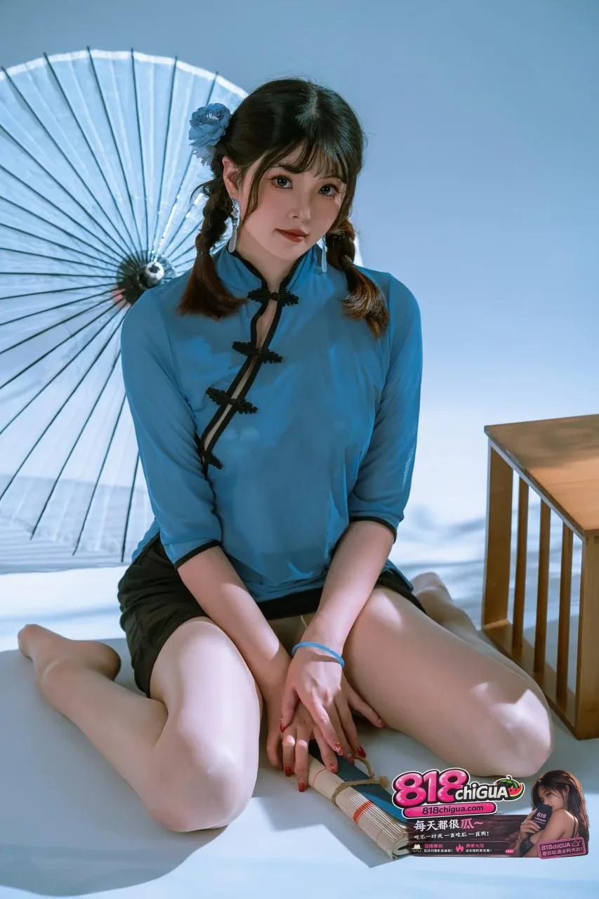 秀人网超级女神Natsuko夏夏子最新大尺度写真古装清秋巨乳高颜值完整呈现附高清视频