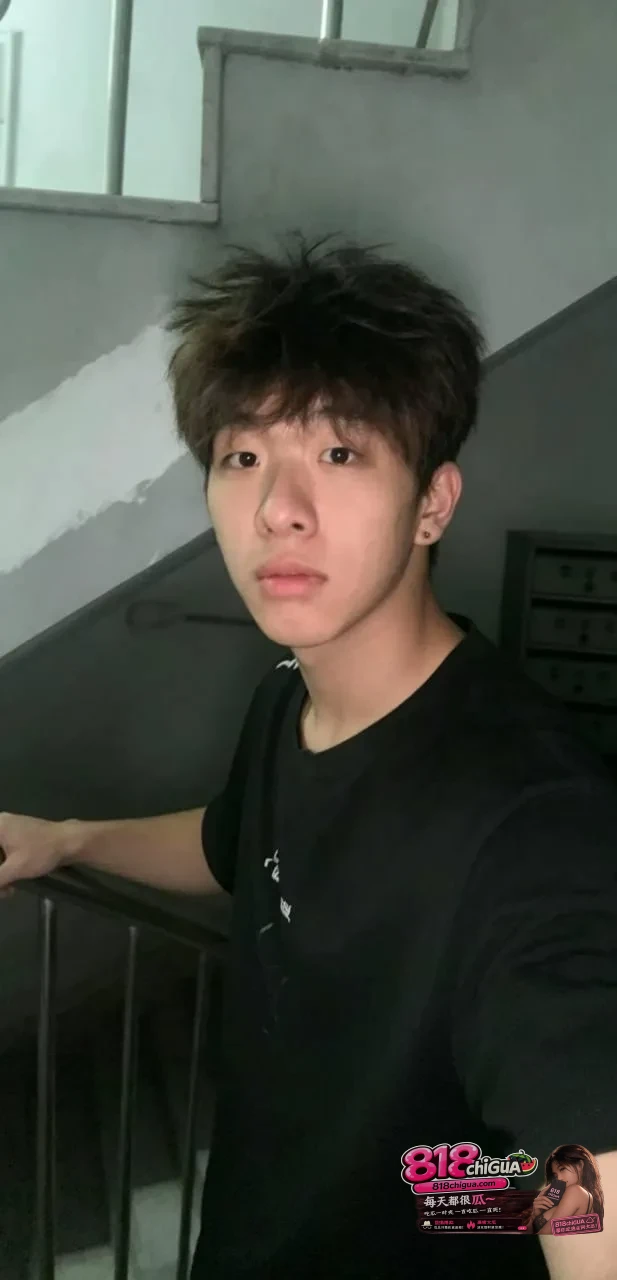 校园海王实至名归!沈阳体育学院大三男生张博尧性丑闻曝光,撒网撩骚约炮脚踩多船,多名女性联名曝光不雅视频全网声讨!
