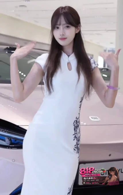 厦门小米汽车女主播洪雯靖被榜一大哥怒曝:多线陪睡骗粉圈钱,不雅视频曝光,清纯人设彻底崩塌!