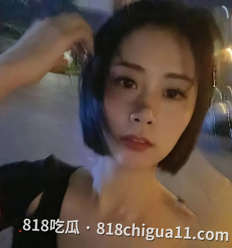 抖音网红鹤壁文妹儿早期私密约炮视频曝光:评论区内粉丝们纷纷使用暗语留言索求更多片段,暗示该博主以前经常在各大城市出没,尺度之大令人咋舌!