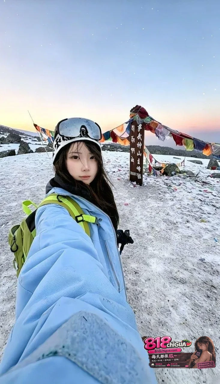 广东骚女张欣悦丑闻彻底爆光QQ群里疯狂叫几十人爸爸露奶扣逼裸照自慰视频大规模流出