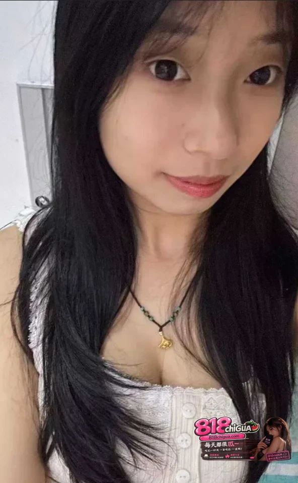 河南郑州大奶妹黄晨瑶真实情侣性爱视频流出酒店骑乘后入画面淫靡至极