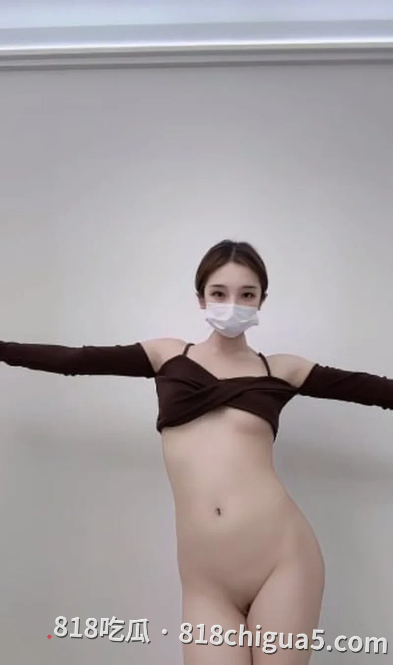 高颜值女神纯爱小朵定制福利合集 JK制服热舞撩人眼 美乳粉穴半遮半掩诱惑人