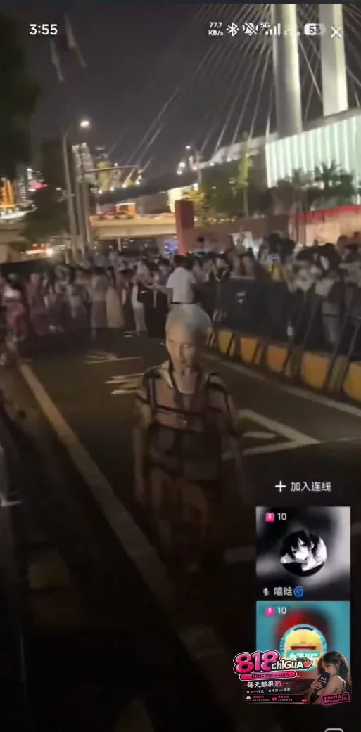 深夜时代少年团酒店外主播开播喊“嘉豪”,饭圈理智防线何时能不“塌方”?