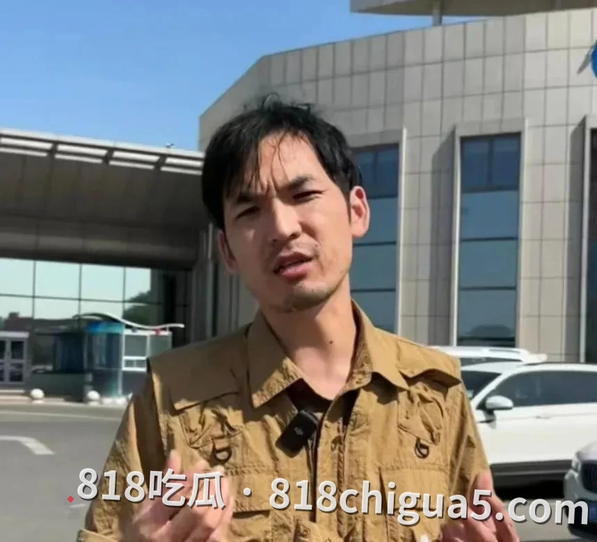 打假网红“铁头”敲诈勒索案一审判决8年:曝光三亚海鲜市场“五两秤”成“英雄”,却伙同他人以曝黑料威胁索要数百克黄金,网红“惩恶扬善”翻车了?