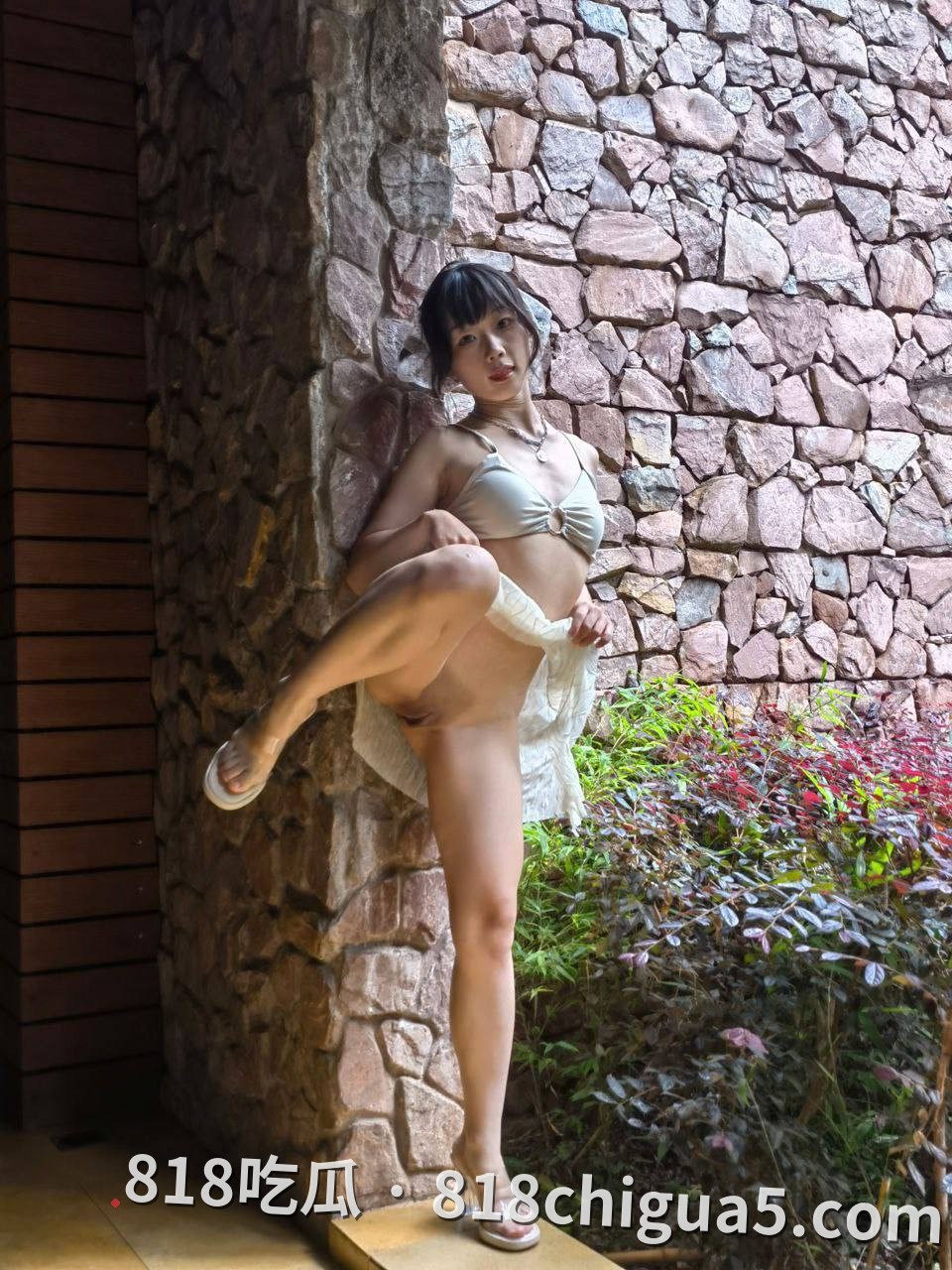 娇小檀口吞入巨物 反差诱惑让人心跳加速 湖北武汉女大学生佳琪沦为金主胯下玩物 舞姿弄骚榨干大鸡巴