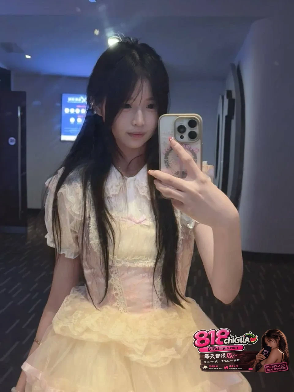 高颜值双马尾女大学生赵慧媛与男友淫秽自拍视频流出,拽发后入无套打桩,抽插细节清晰可见极具视觉冲击!!