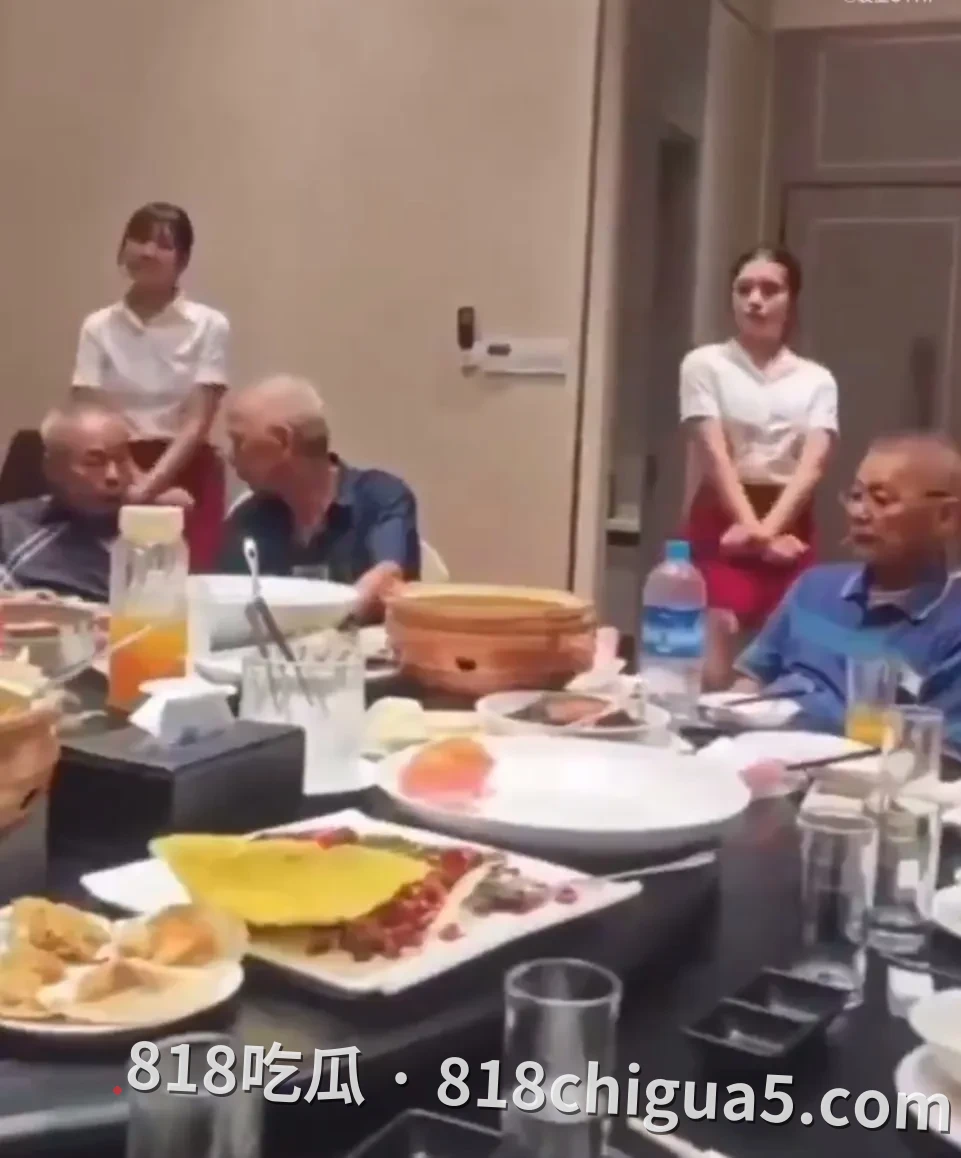 罕见同框！缅甸各大民地武首领餐厅聚会视频流出，释放非正式和谈重大信号