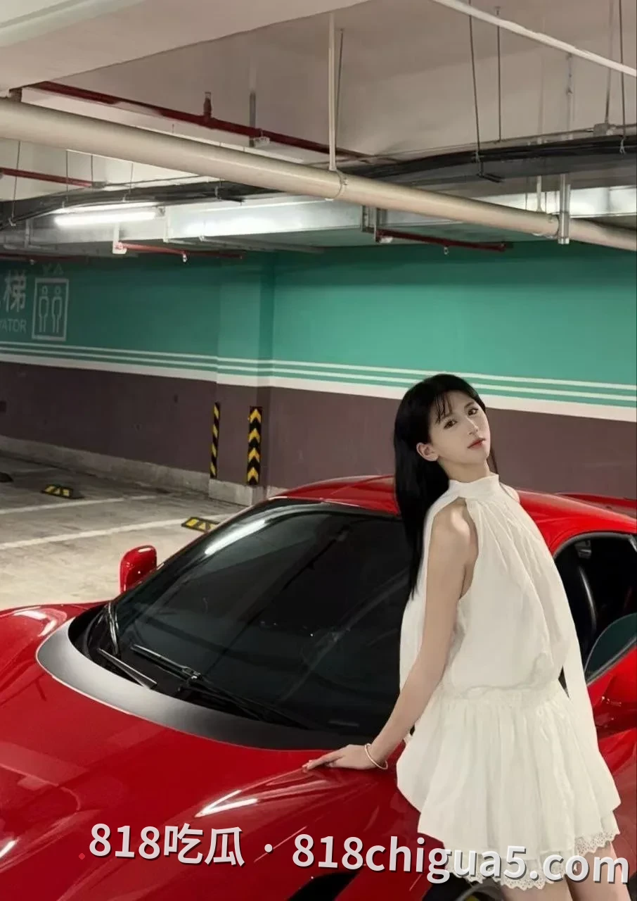 杭州性感反差萌妹子杨雅萍性爱视频曝光!樱桃小嘴艰难吞吐阳具险些窒息,黑色丝袜包裹修长玉腿摆出魅惑姿势挨操,主动张开粉嫩骚穴引诱肉棒插入。