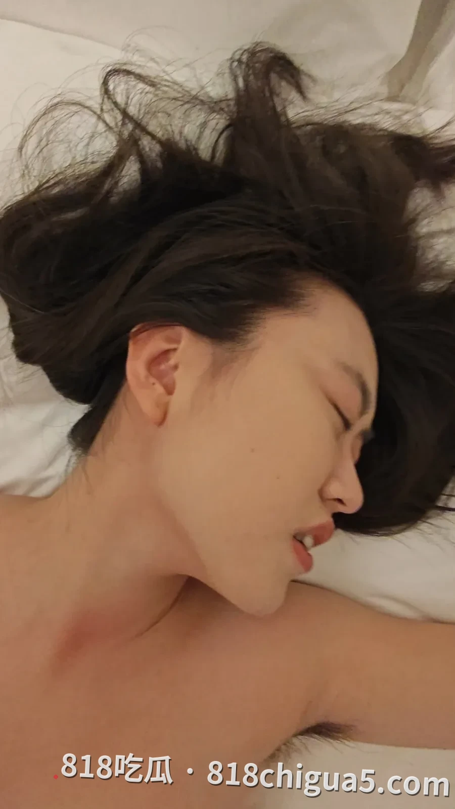 抖音极品骚浪御姐私会金主性爱视频泄密!M字腿掰穴跳蛋刺激潮吹,拍摄黑丝玉足大长腿,魅惑神态呻吟不断。