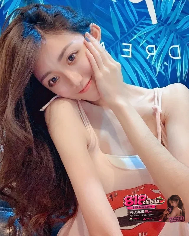 台湾甜美高冷机车女神性爱视频泄密床上闭着眼睛舌头在龟头上打转的享受表情惊掉网友下巴多体位抽插腰肢疯狂扭动