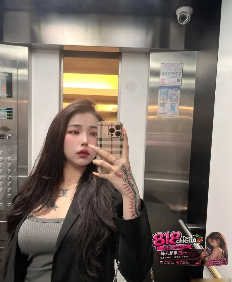 超漂亮微胖纹身小网红 香 与金主出租屋自拍露脸口交无套做爱视频曝光 叫声超级骚极致反差