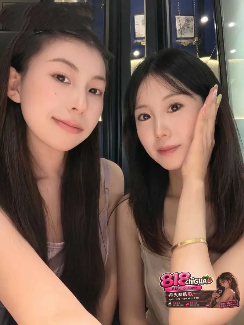 辽宁锦州反差人妻黄戴妮不雅视频曝光,趁着老公外出期间出轨隔壁老王,跪姿口交淫态百出!