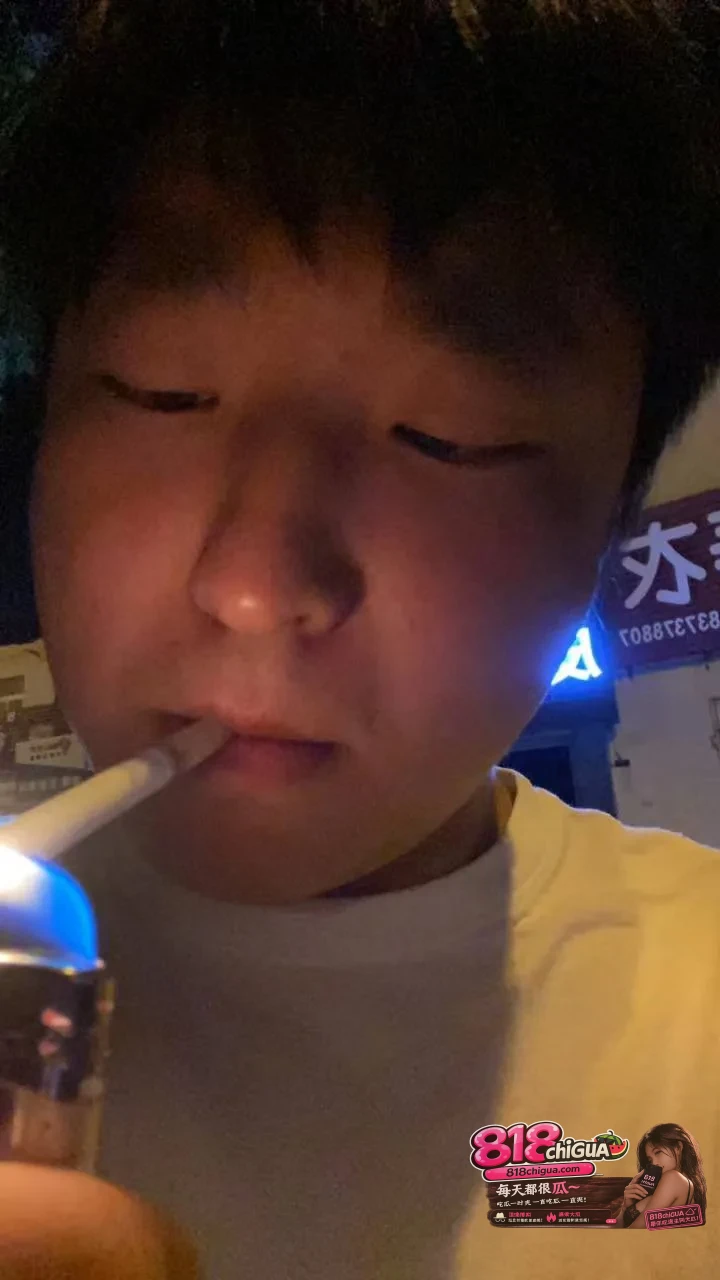 河南新乡沐风酒店离谱大瓜!河南老铁沈力微信群直播嫖娼,反被群友实名举报直接送进局子,女上位骑乘+后入打桩视频全网曝光!