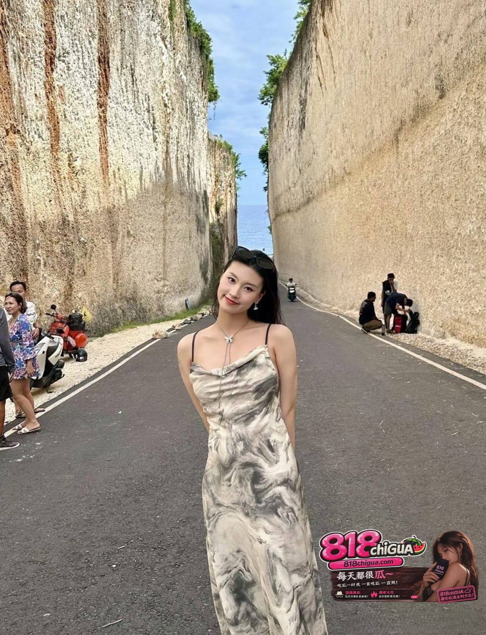 神话落幕!地产大亨许家印倒台被判无期,早期恒大歌舞团顶级美女王姝蒙性接待视频曝光全网疯传!