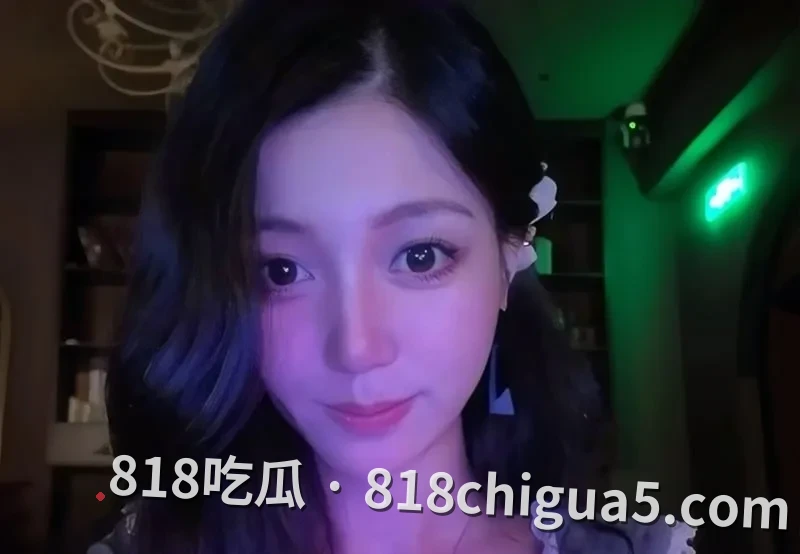 南京大学中文系清纯学妹 沈清妍 性爱日记 抠逼自慰后主动求操 骚浪模样全程记录