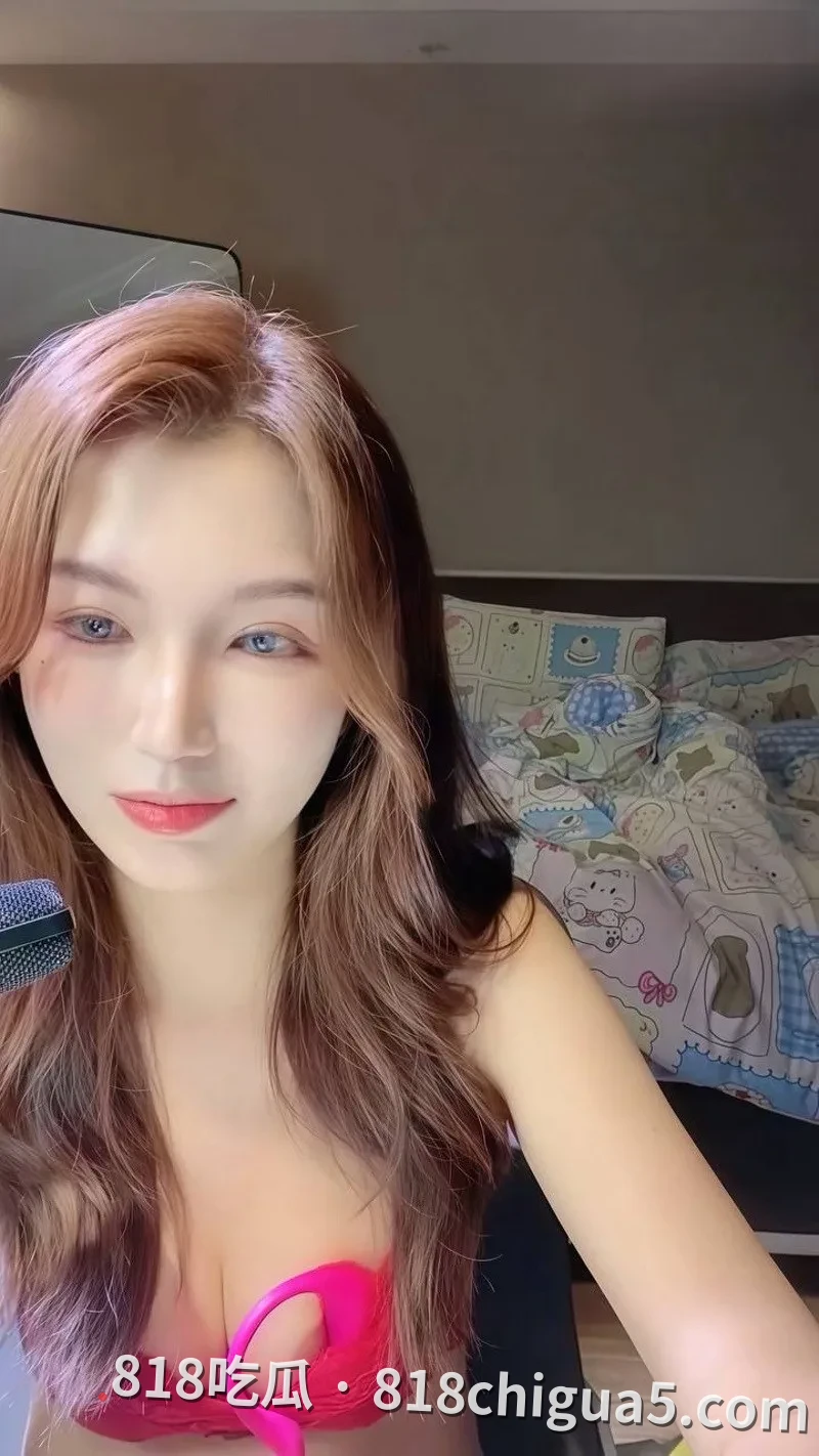 抖音女神熙酱榜一专属福利裸体舞蹈 身穿黑丝扭动诱惑身体 把淫荡展现的淋漓尽致