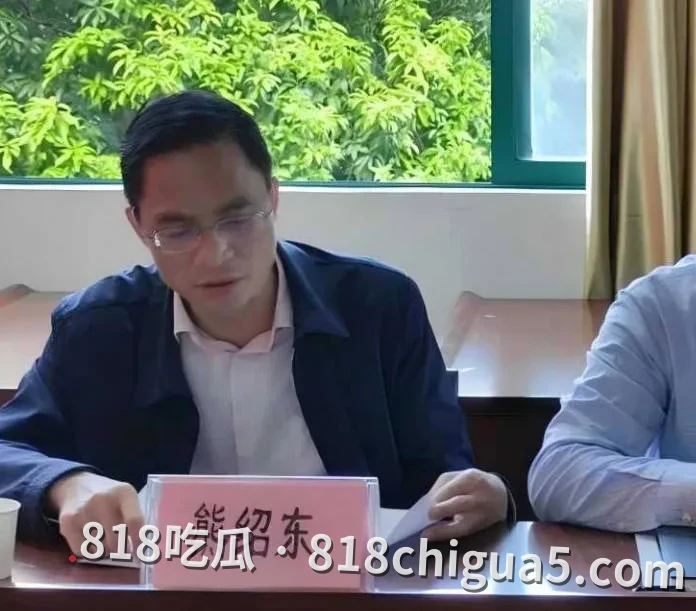体制内私生活乱象引全网热议!广西来宾兴宾区团委书记覃怡群被举报强奸,与区常委市发改委副主任保持不正当关系!