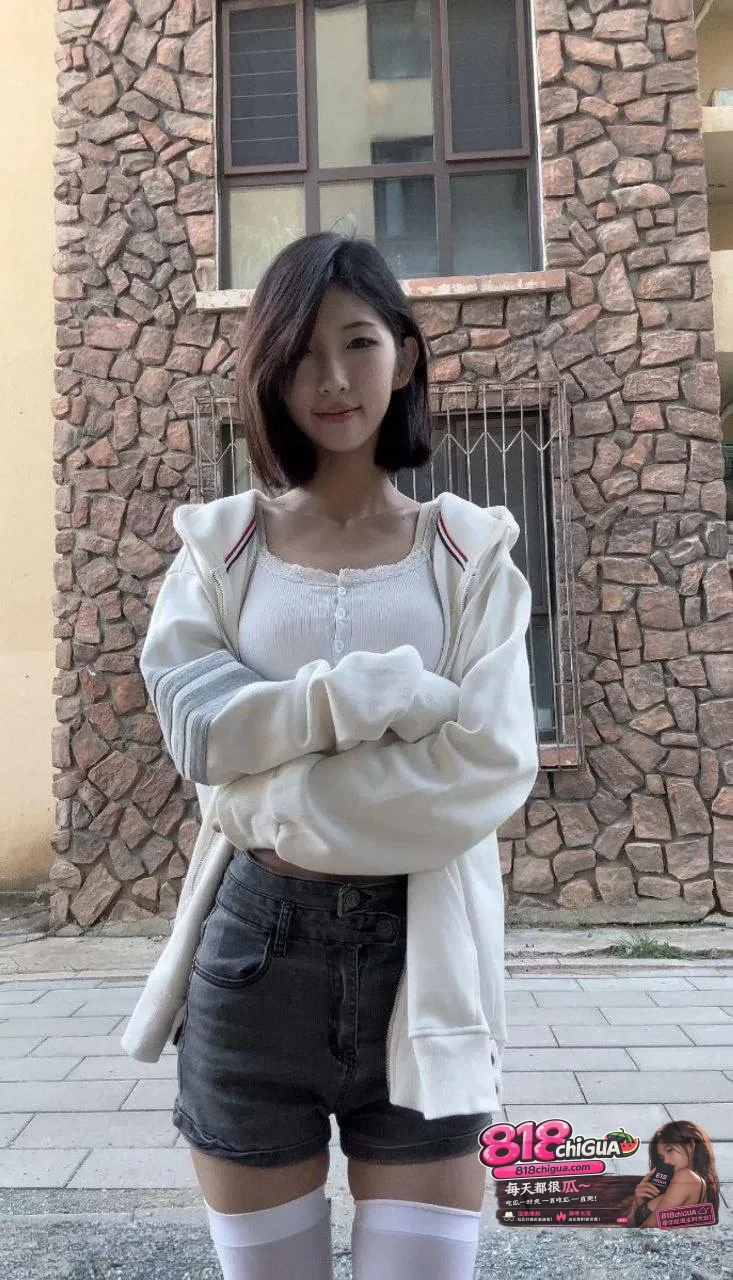 抖音60万粉丝高颜值网红行简6月福利合集泄露!假鸡巴跳蛋双管齐下自慰劲爆视频爆出