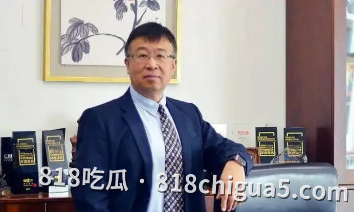 深圳富豪不伦恋女孩被判14年冲上热搜!深圳富商与90后女孩维持多年婚外情。被原配发现夫妻联手一套“组合拳”送女孩入狱!