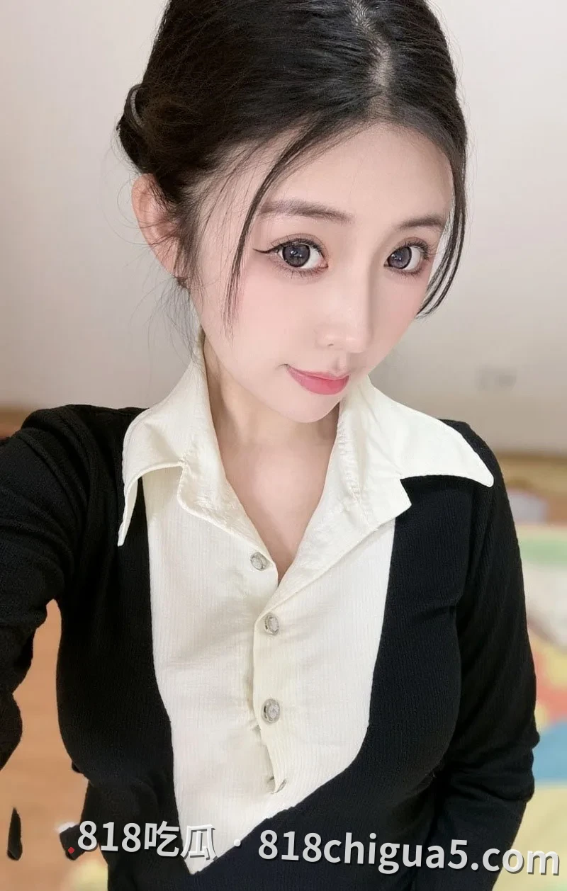 青海民族大学美女教师吴疏影竟是暗地援交小母狗!金主在高档公寓落地窗前无套内射后强迫吞精!被灌满精液仍需回校上课!