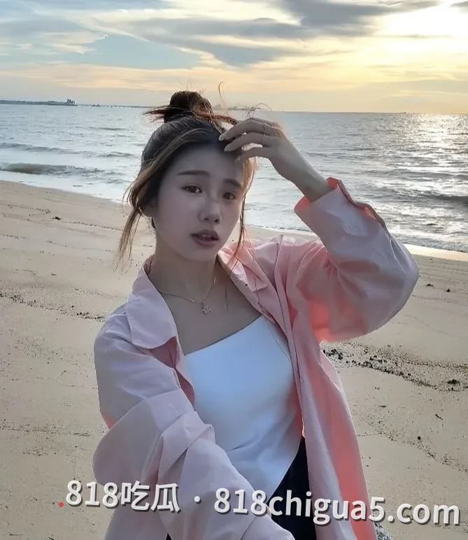INS高颜值网美 美春佩 04年美少女 露脸性爱完整流出 后入侧插蜜穴全程浪叫酥麻 甜腻娇喘极致诱惑 让人欲火焚身