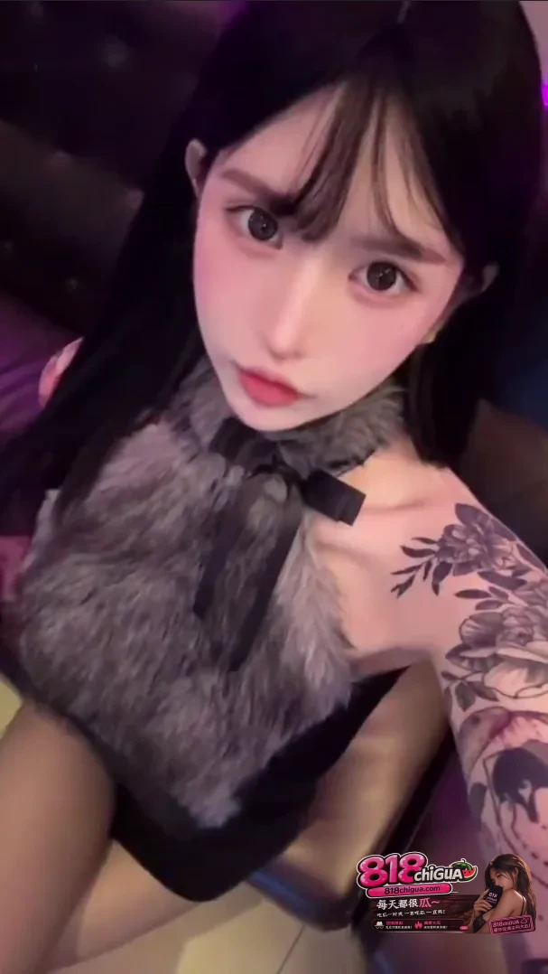 抖音高颜值网红嫩妹芙妮重磅福利大尺度露脸自慰可欲可甜全裸淫舞巨乳黑丝情趣装极致诱惑