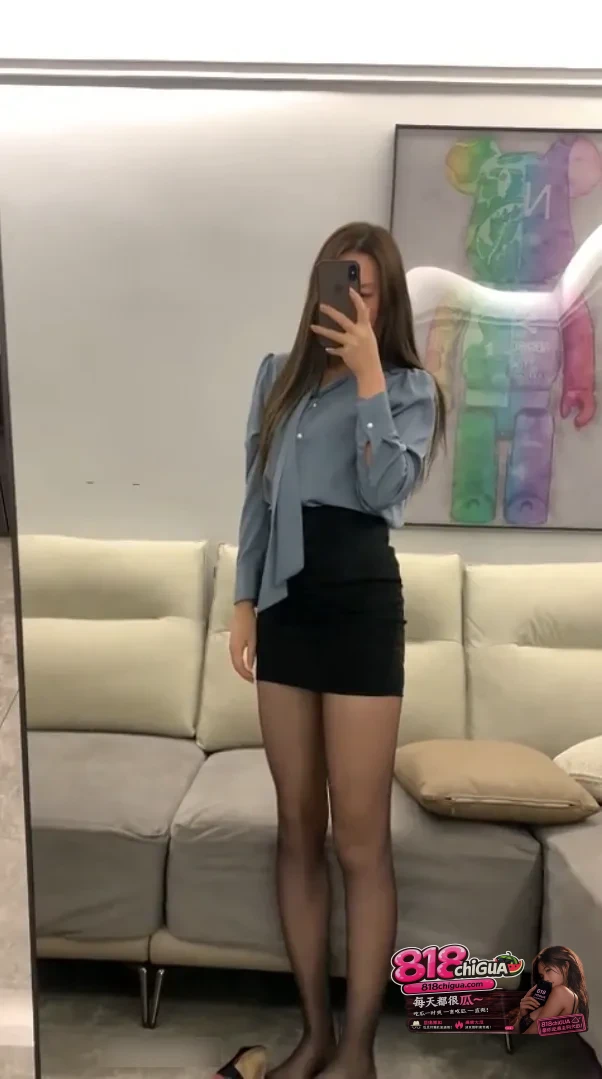 抖音御姐 佐伊 大长腿御姐 定制视频合集!美腿丝足自慰诱惑 柳叶粉穴后入自慰 大屌直接顶翻嫩穴!
