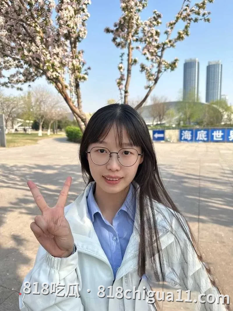 抖音12万粉丝博主陈蕴性爱事件揭露!多位女性学员为获得免费课程机会,主动与其发生性爱关系,大量不雅视频泄密。