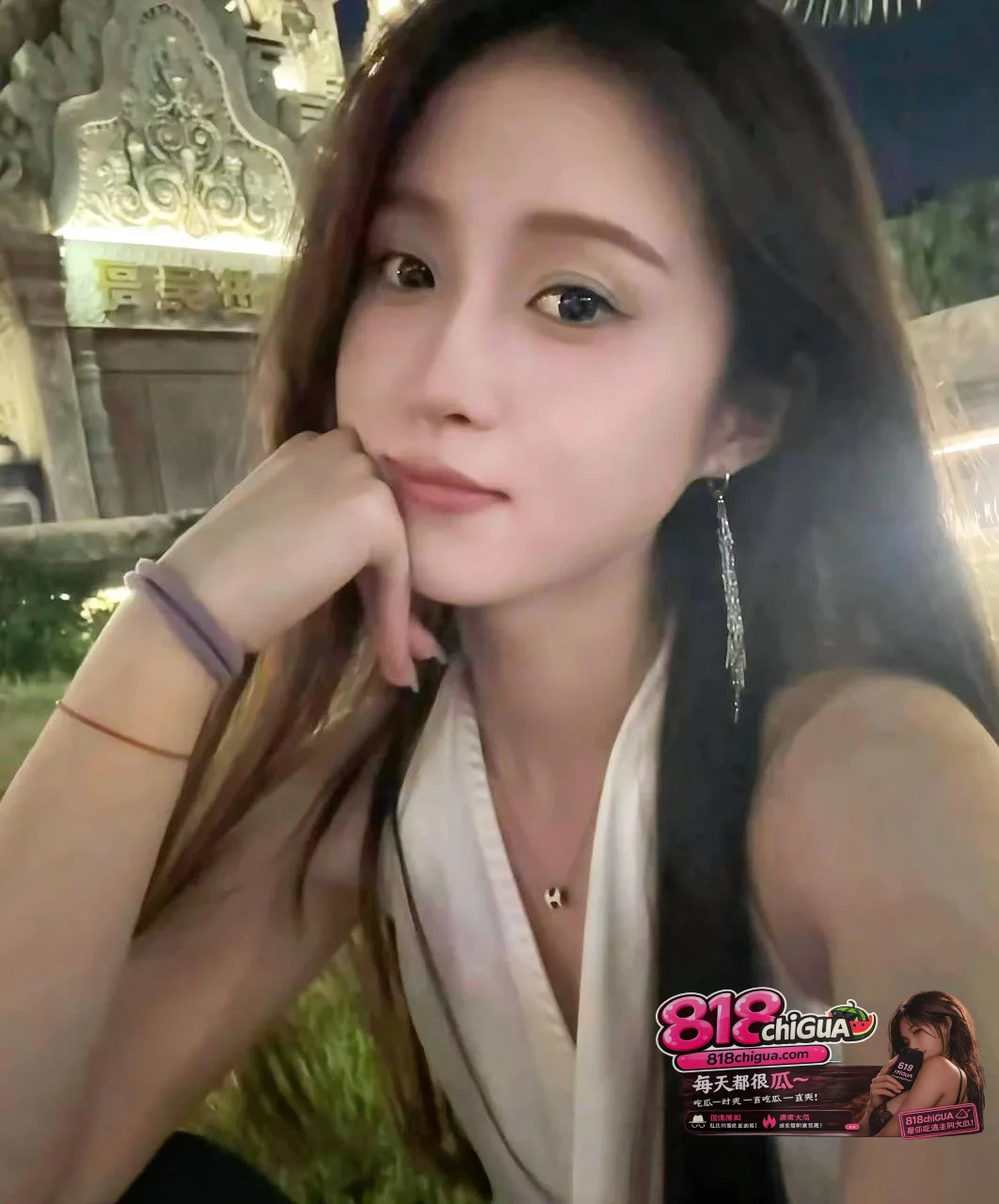 哈尔滨极品女神小小酥与男友不雅自拍视频全网曝光!露脸实拍口交吃鸡,女上位坐骑扭腰榨干男友精液!