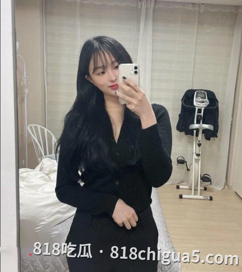 韩国高颜值女星被金主远程一对一裸聊视频流出!私下竟是人尽可夫的骚母狗,当场调教成专属性奴。