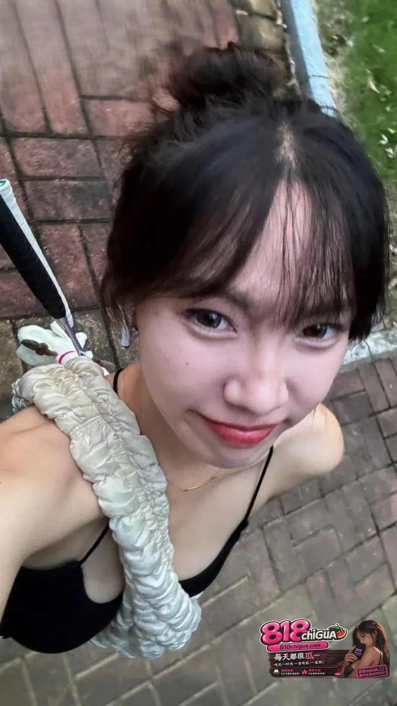 深圳御姐名媛徐慧敏援交视频流出，约炮金主口交侍奉，被金主按在身下疯狂打桩，胸前巨乳甩动吸睛!
