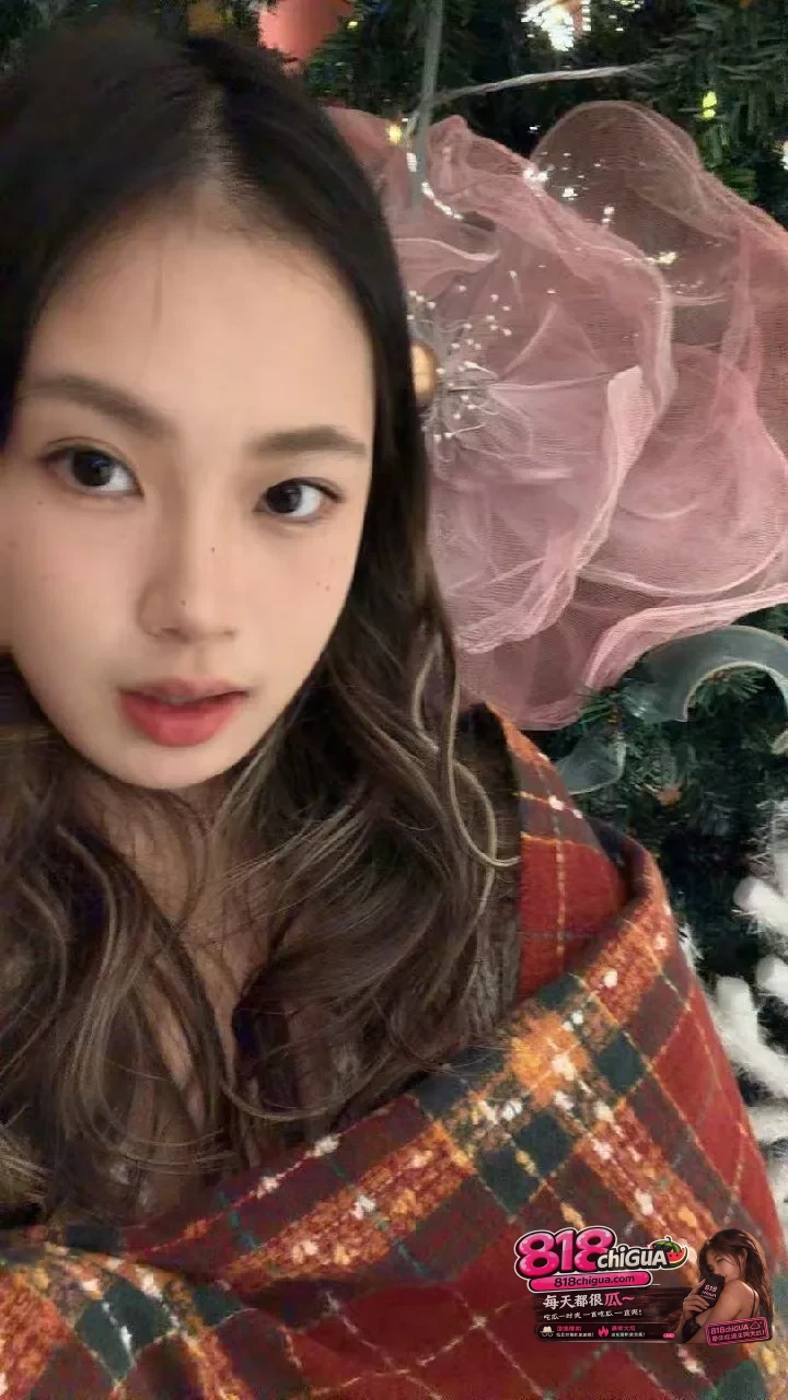 江苏高冷御姐郑美琪露脸约炮合集自拍外泄外表清冷高傲私下却被调教成淫荡母狗跪地深喉玩颜射撅臀后入被干到眼神失焦