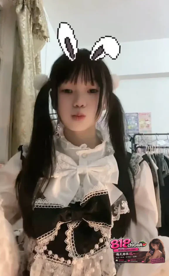 四川05后极品学生妹【于晓楠】不雅自拍遭渣男泄密!对镜自慰阳具狂插小穴,高潮爆浆淫水横流!