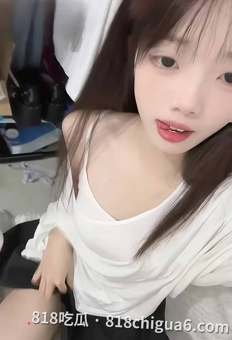 极品大学生甜妹 抖音风热舞合集 各种古装情趣制服轮番上阵 甜里带浪越跳越诱人 这谁能顶得住