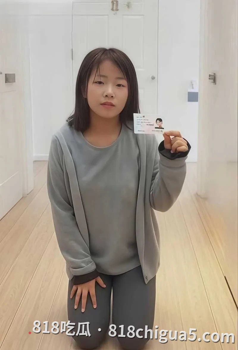 济南巨乳学妹董丽丽 外表清纯可爱 私底和人裸聊被人当母狗一样调教抠逼露奶